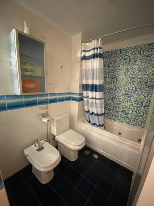 Atlantic Lodge, 1ª Linha De Praia! Costa de Caparica Zewnętrze zdjęcie