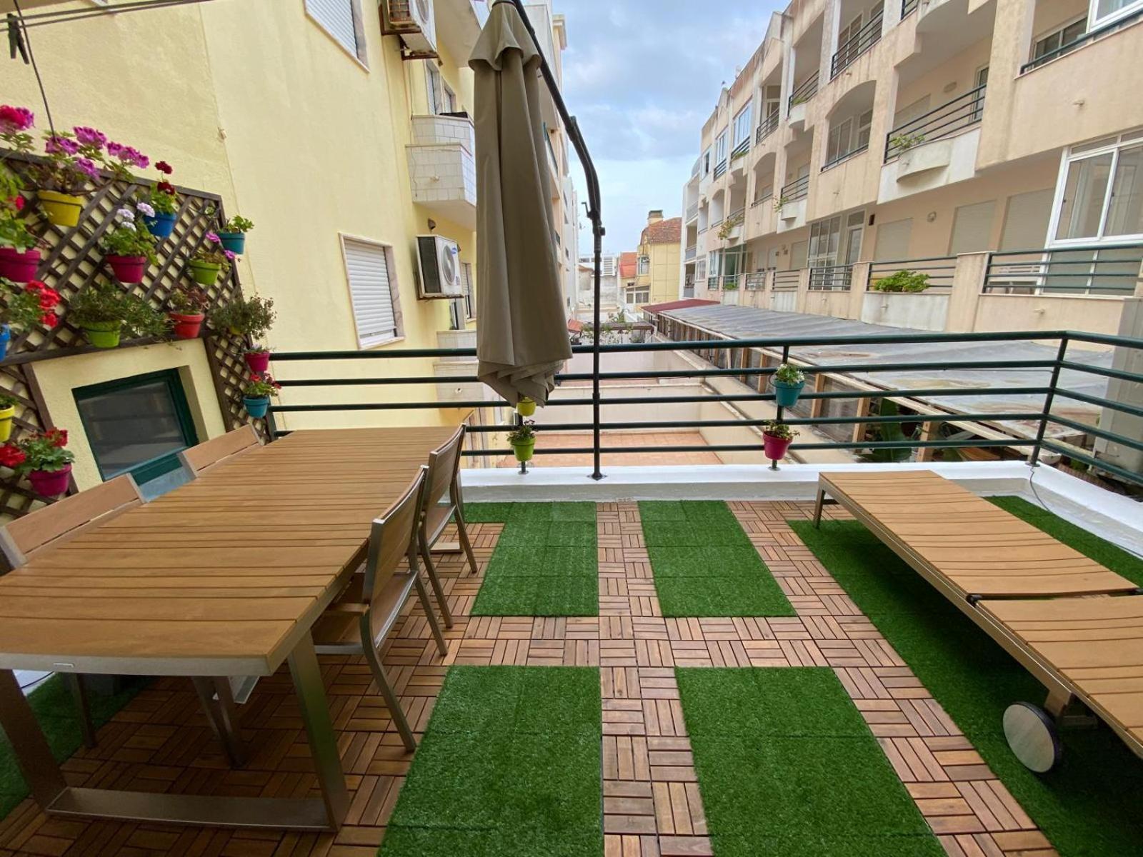 Atlantic Lodge, 1ª Linha De Praia! Costa de Caparica Zewnętrze zdjęcie